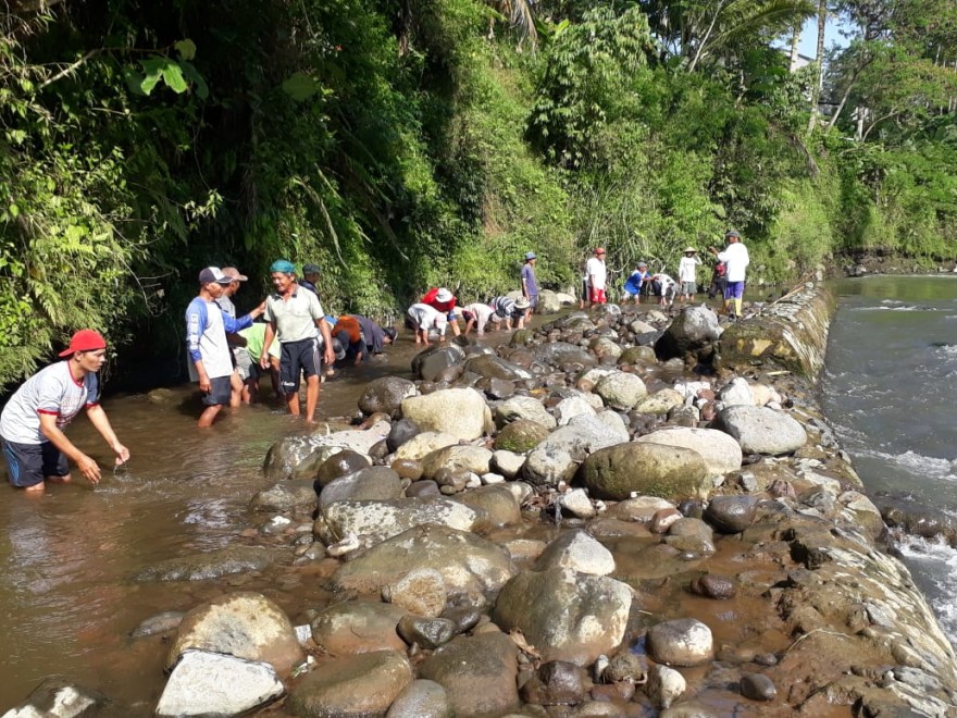 Album : Gotong Royong Saluran Air 